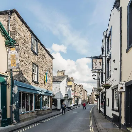 The Old Fire Station: Heart Of Kirkby Lonsdale Apartment Exterior photo